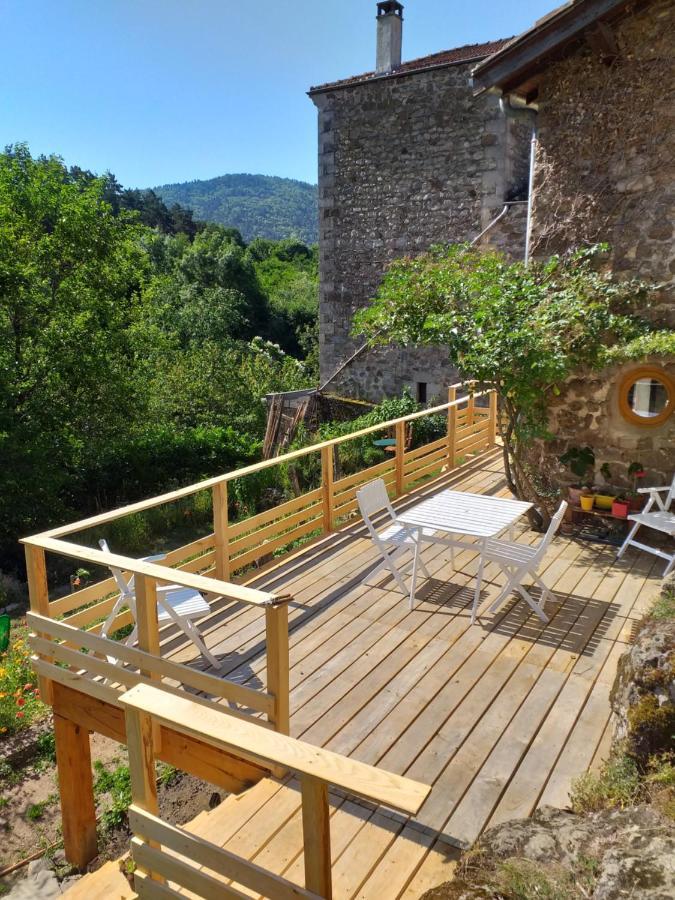 Les Pentes Du Chateau De Retourtour Lamastre Exteriör bild